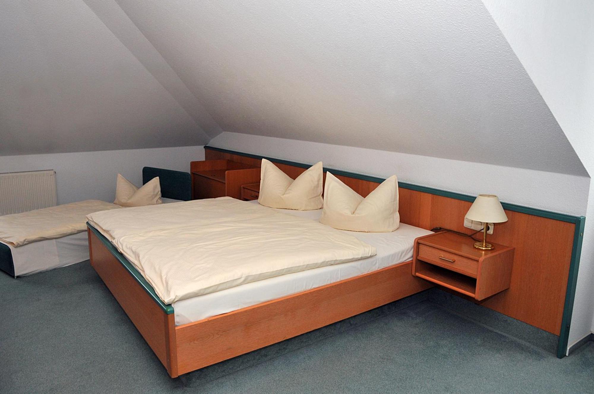 Hotel Friesen Вердау Экстерьер фото