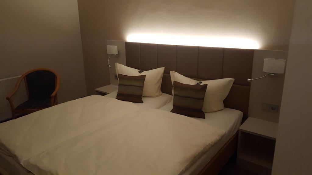 Hotel Friesen Вердау Экстерьер фото