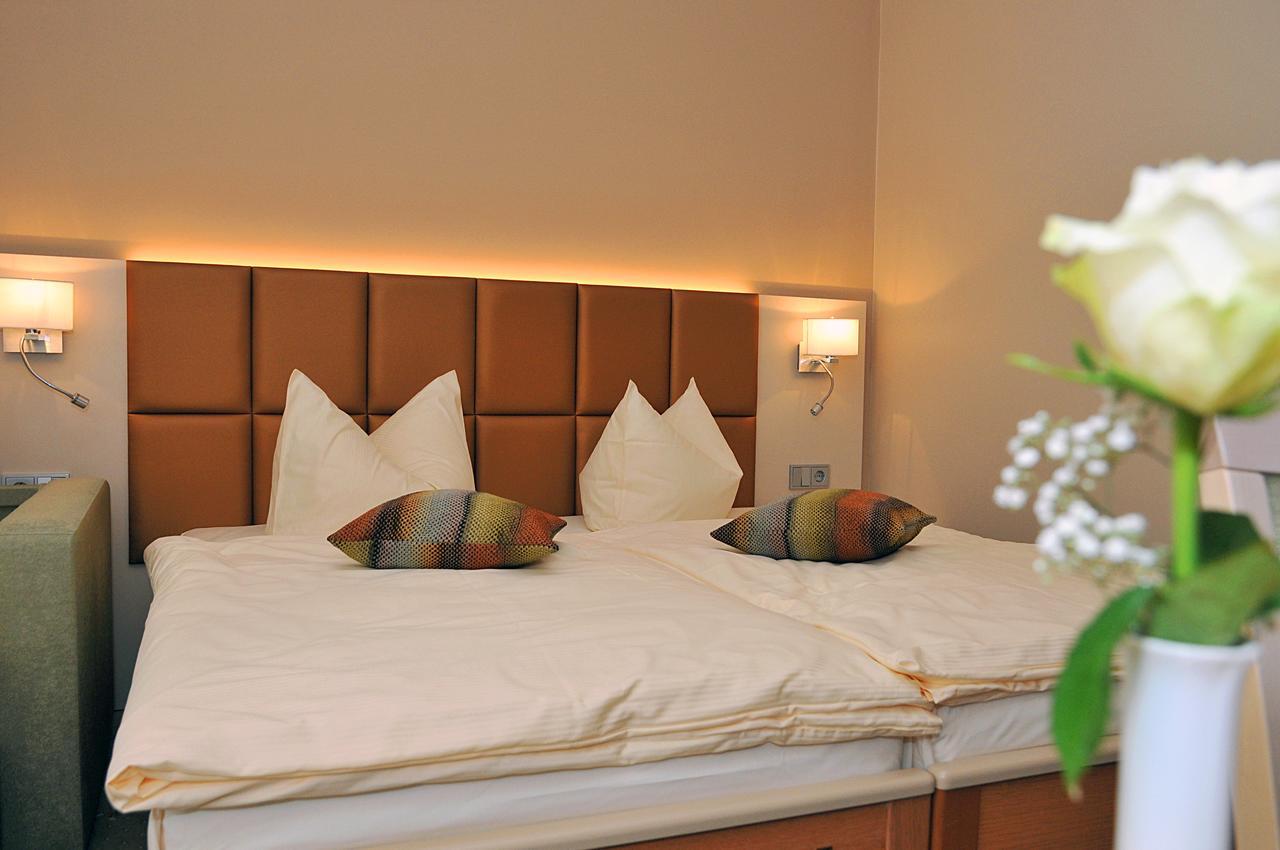 Hotel Friesen Вердау Экстерьер фото